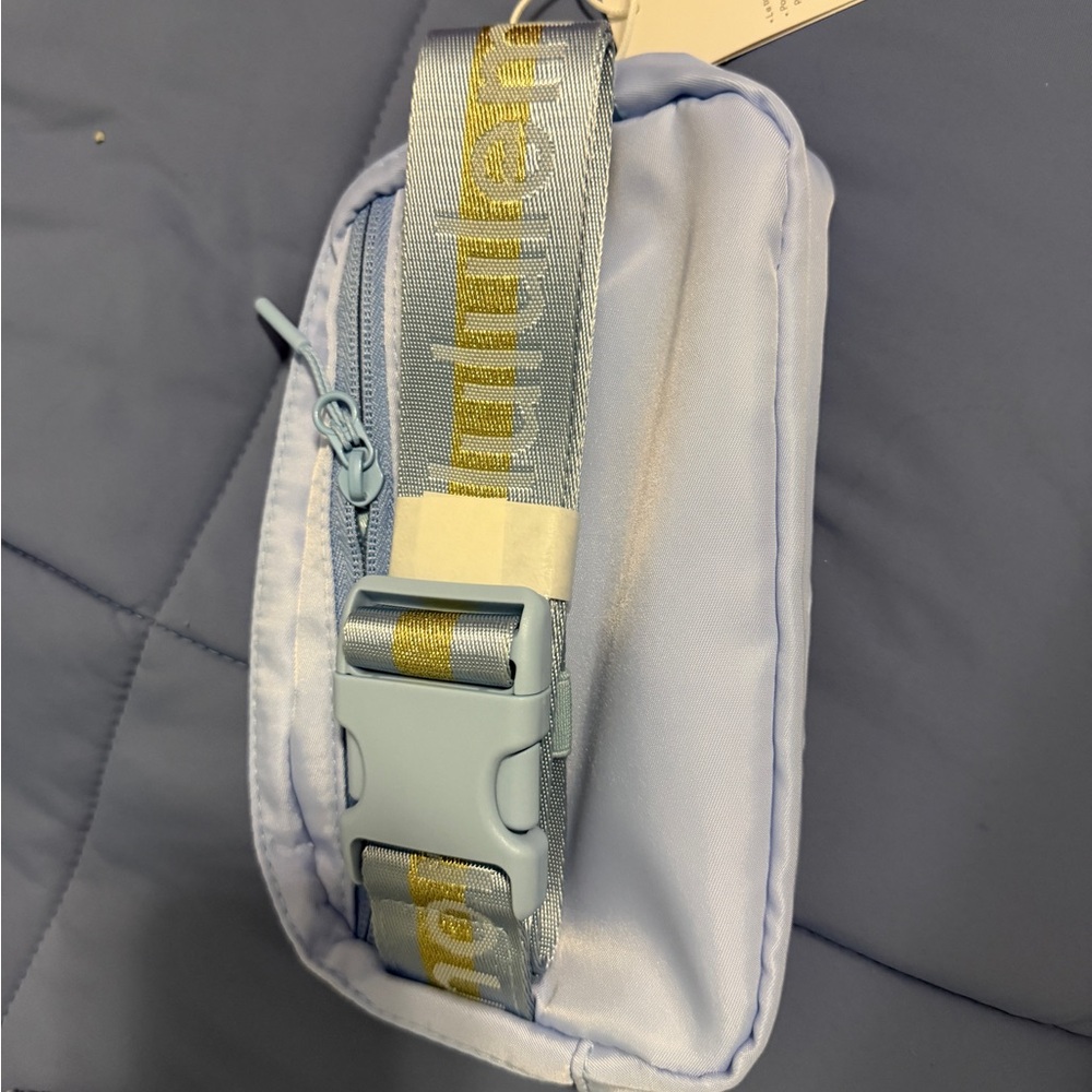 Lululemon Blue Everywhere Belt Bag 1L